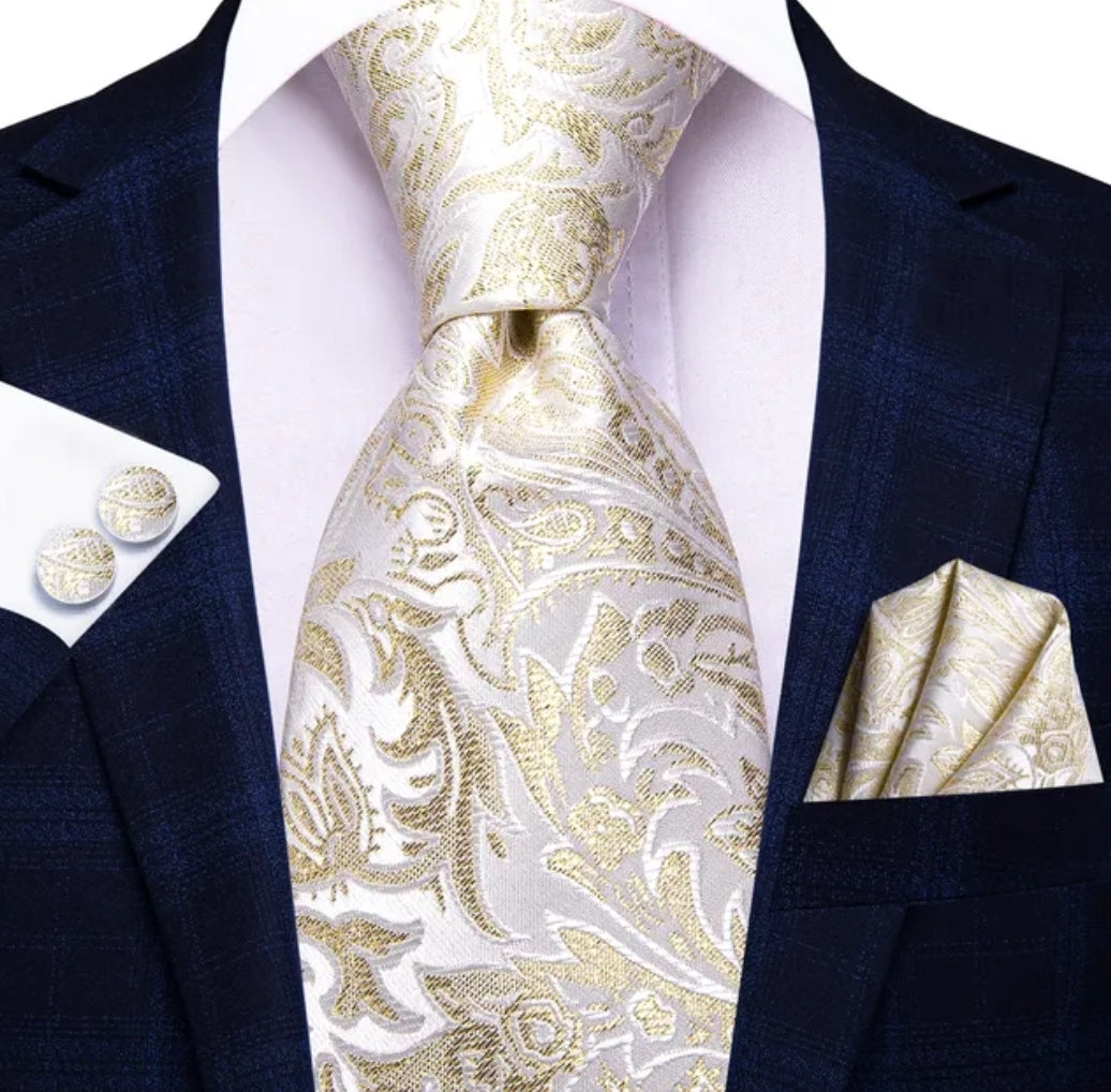 Baroque Ivory Tie, Handkerchief and Cufflink Set 