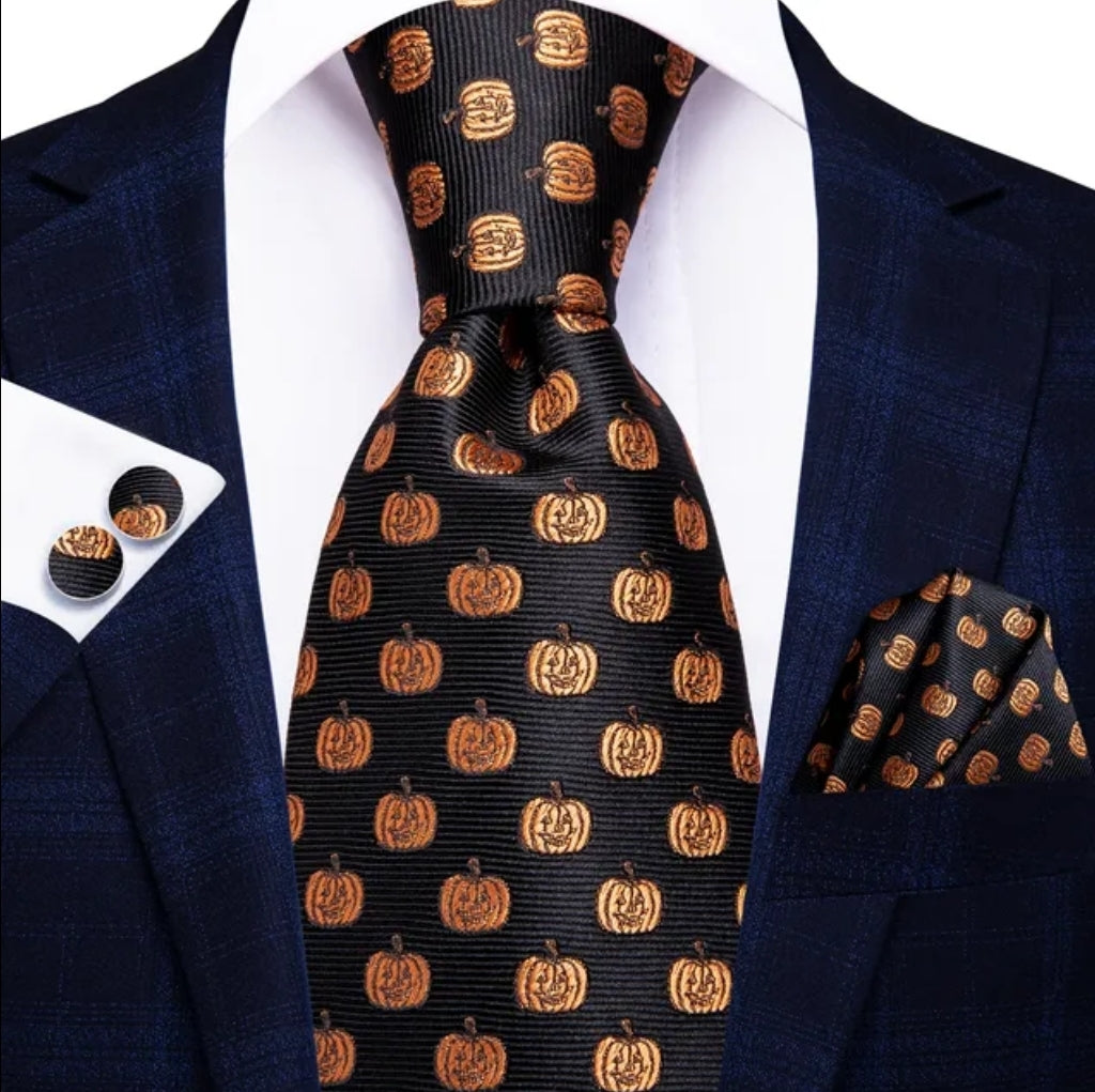 Pumpkin Halloween Tie, Handkerchief and Cufflink Set